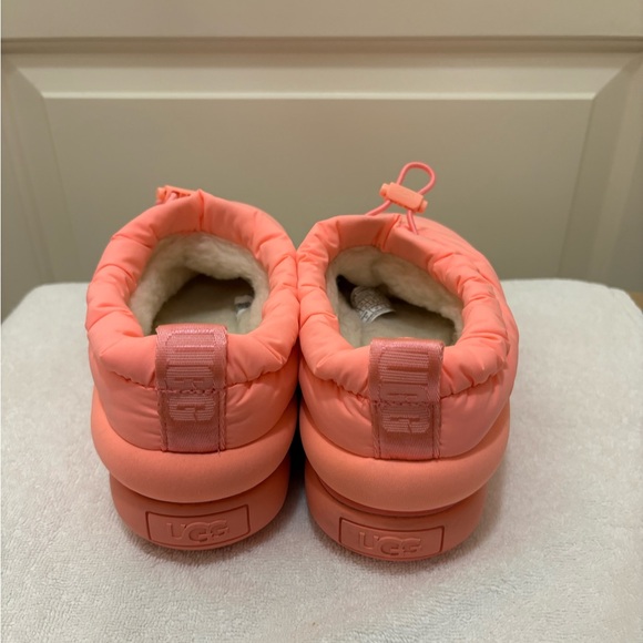 UGG Maxi Puffer Clog- Women’s Size 6 - Picture 11 of 12